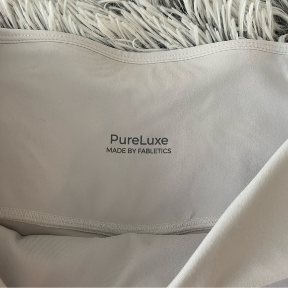 Fabletics High-Waisted Oasis Crossover 7/8 Legging, size XS - Picture 5 of 6